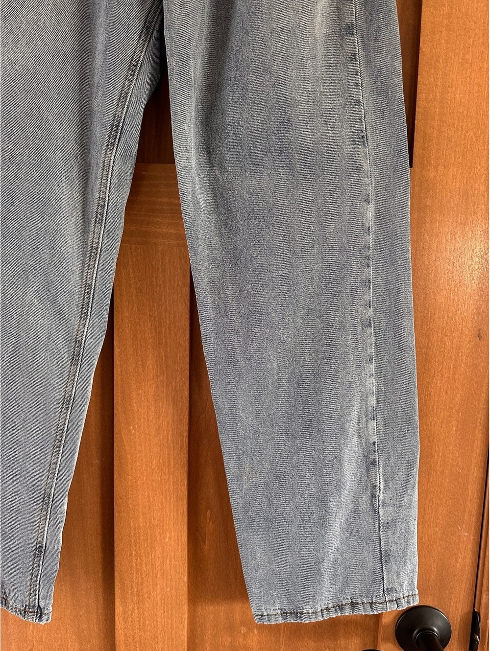 White Fox Boutique Mid Rise Straight Leg Relaxed Jeans Medium Wash Women Medium - Picture 2 of 12